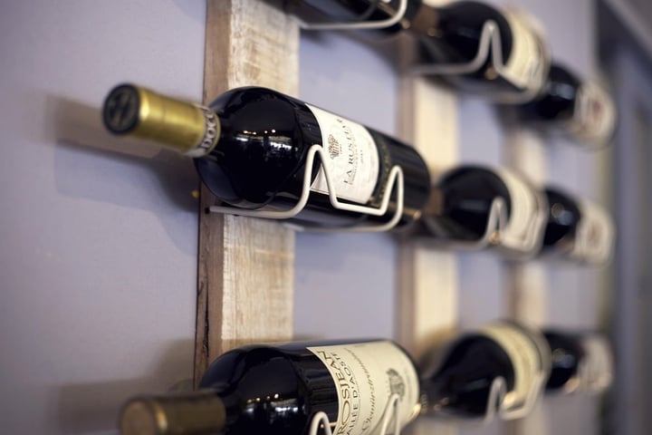 CARTA DE VINOS Y CERVEZA